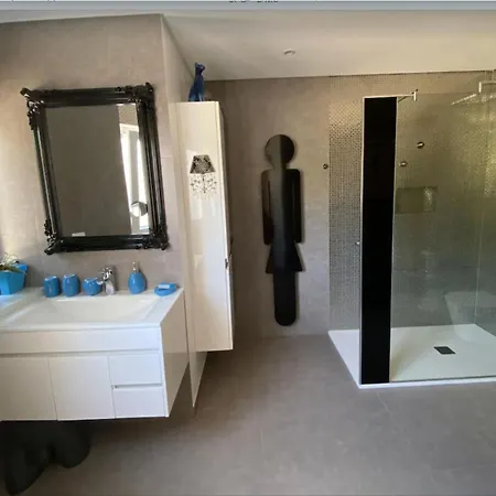 Karolina Вилла *